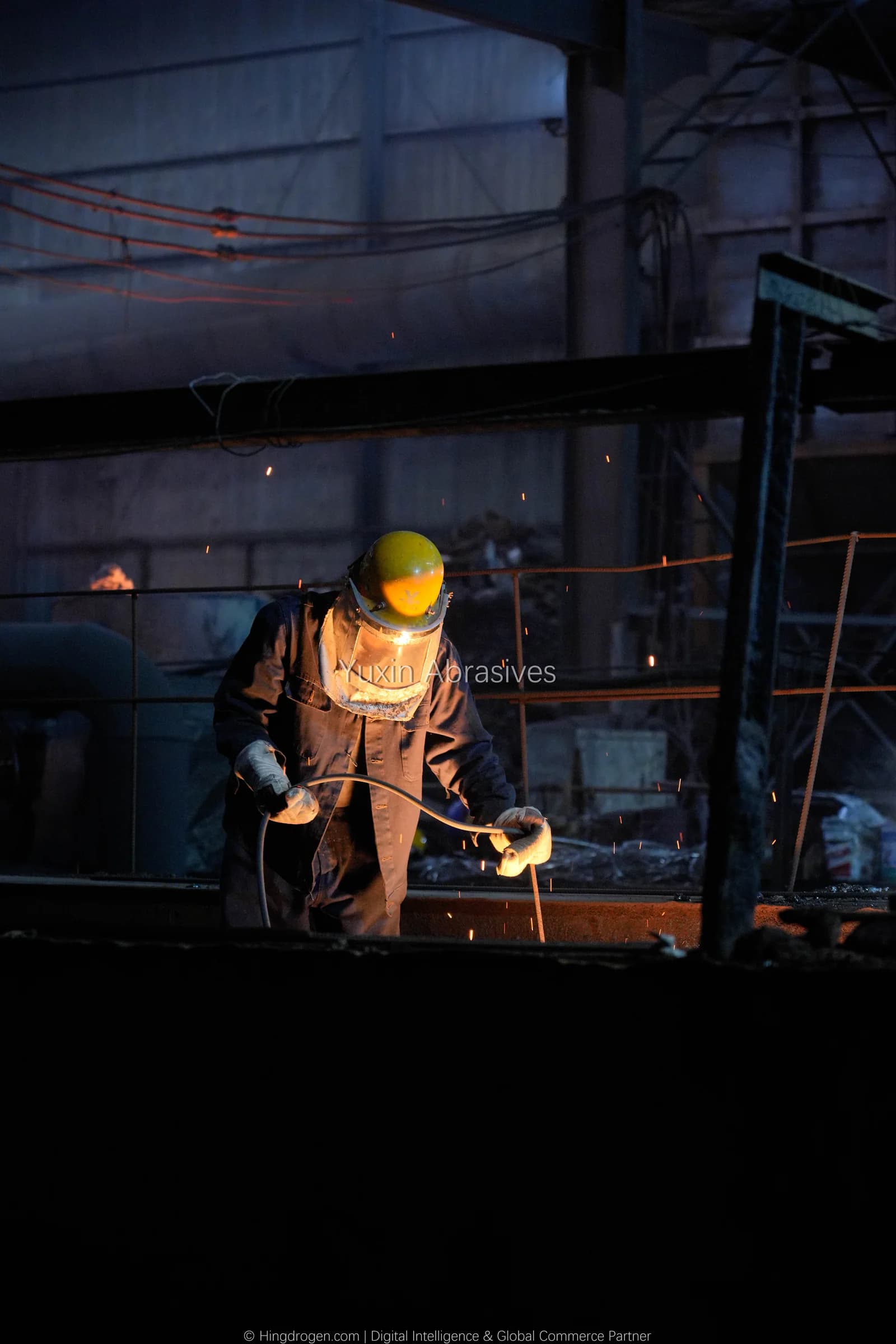YUXIN production photograph: Operators at work, record _DSC9218