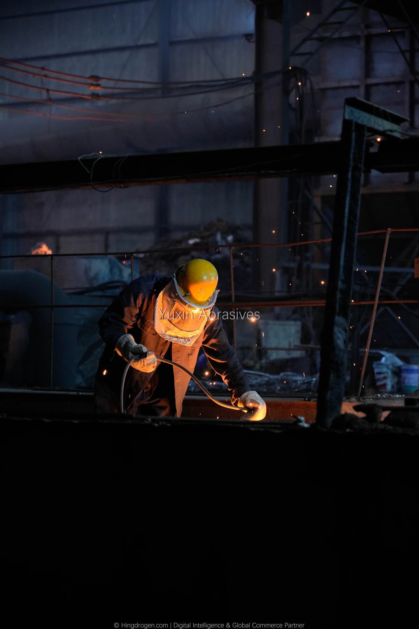 YUXIN production photograph: Operators at work, record _DSC9219
