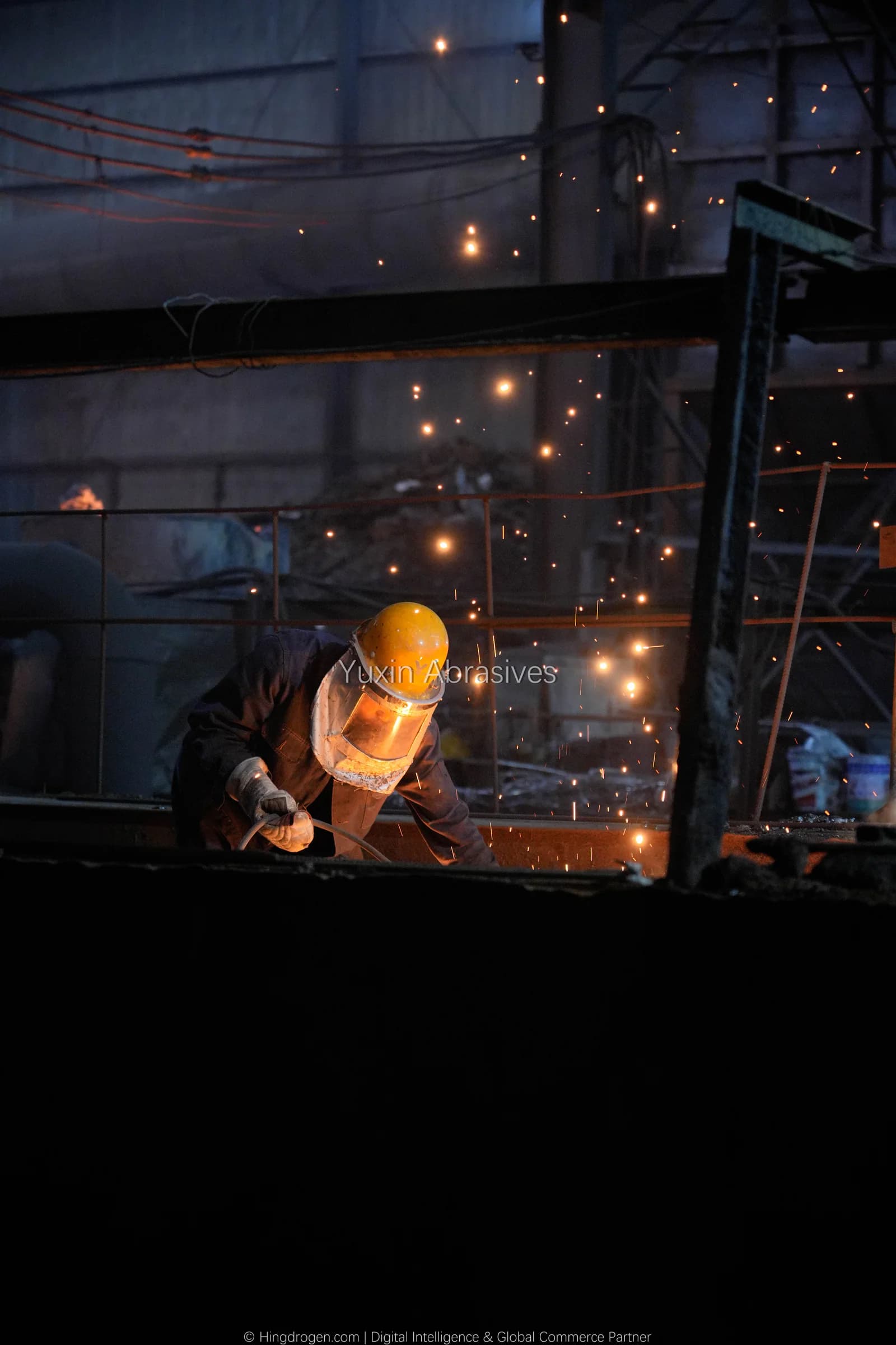 YUXIN production photograph: Operators at work, record _DSC9221