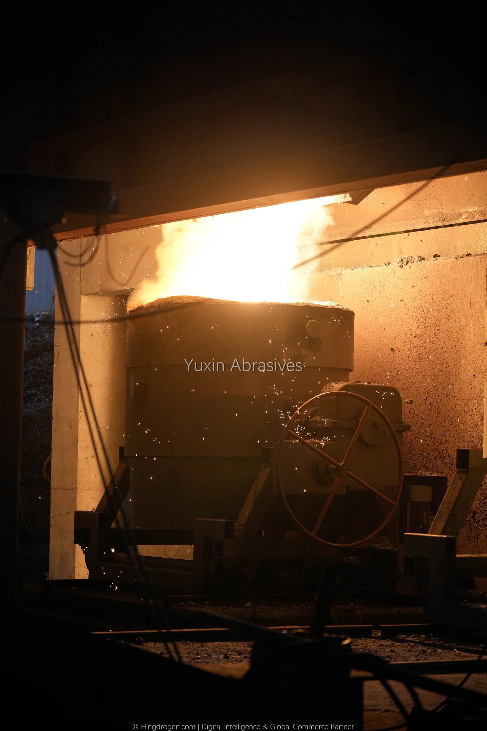 YUXIN production photograph: Molten steel transfer & centrifugal granulation, record _DSC9223